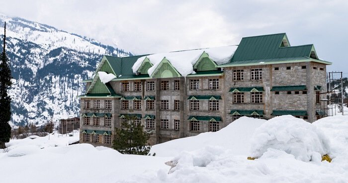 Best Hostels To Stay In Himachal With A Friendly Budget